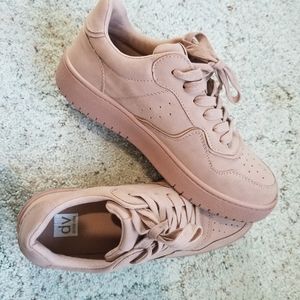 Dolce vita stellar platform sneakers